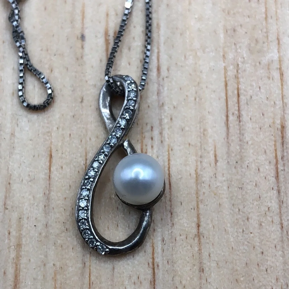 Infinity Sterling Silver 925 Necklace Single Freshwater Pearl Pendant with CZ